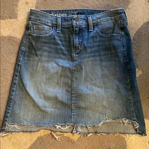 Antigua Wash Hi-Lo Hem Denim Skirt